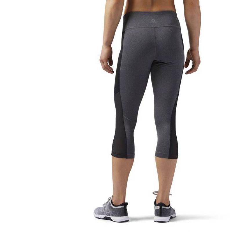 Woman Tight Workout Color Blocked Capri