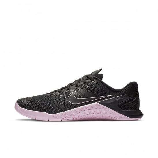nike metcon black and pink