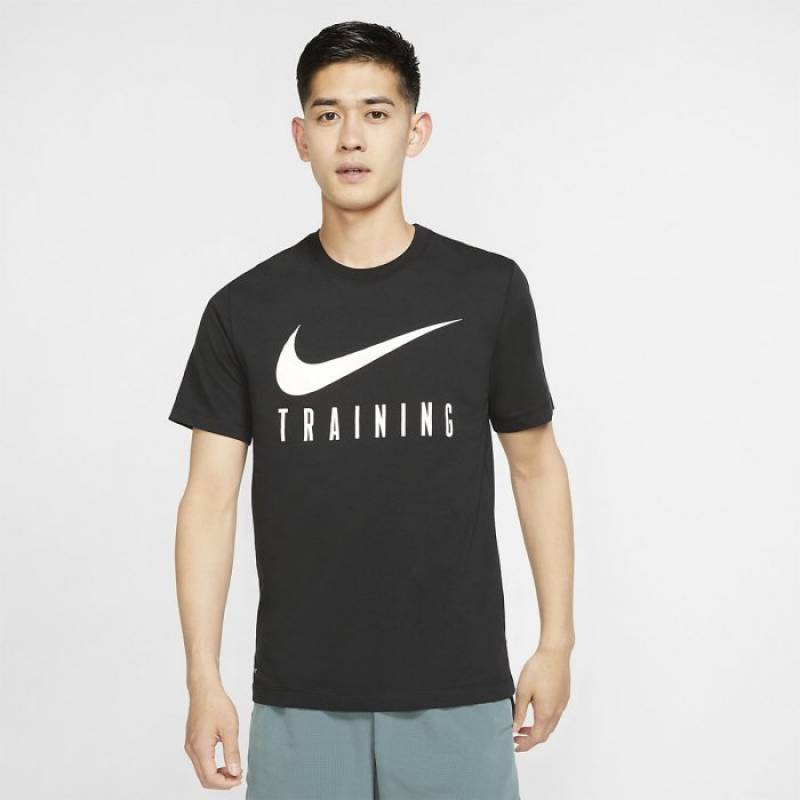 black nike training t shirt