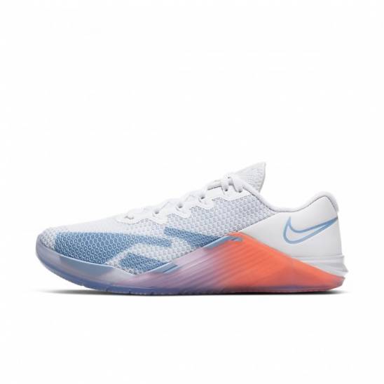 nike training metcon sneakers in white and orange
