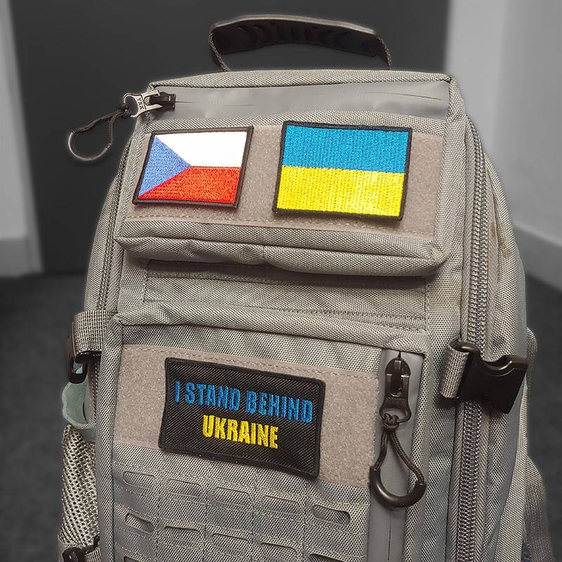 Nášivka I stand behind Ukraine 7 x 5 cm - barevná