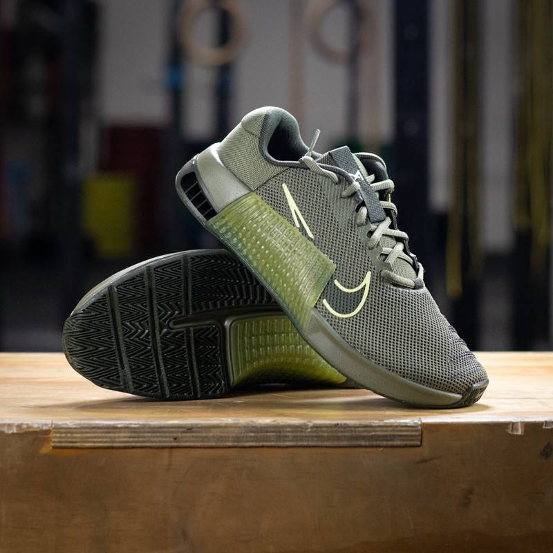 Man Shoes for CrossFit Nike Metcon 9 - dark green