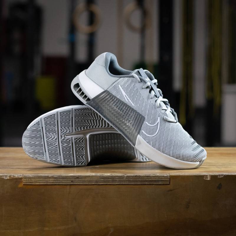 Man Shoes for CrossFit Nike Metcon 9 - grey