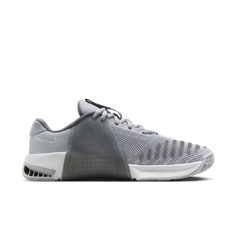 Man Shoes for CrossFit Nike Metcon 9 - grey