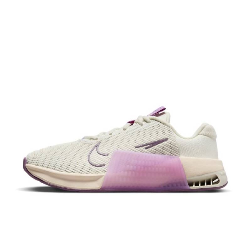 Woman Shoes for CrossFit Nike Metcon 9 - white pink