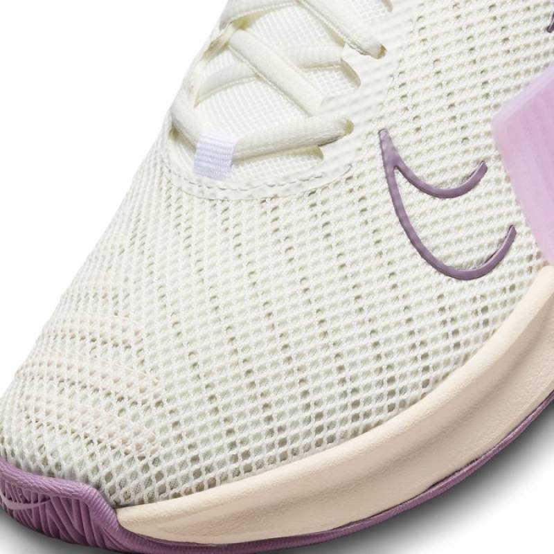 Woman Shoes for CrossFit Nike Metcon 9 - white pink