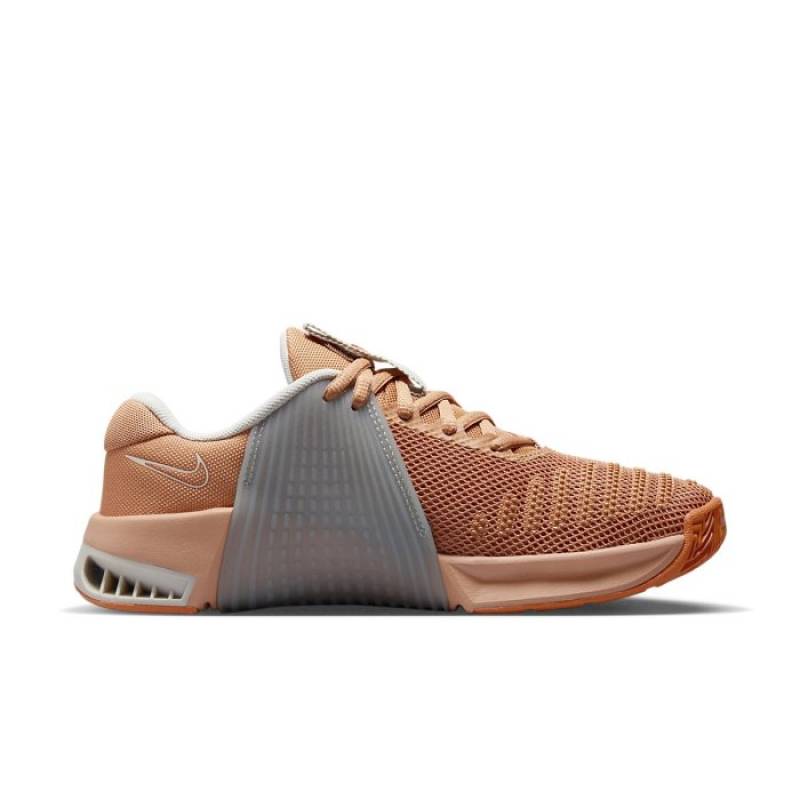 Woman Shoes for CrossFit Nike Metcon 9 - orange