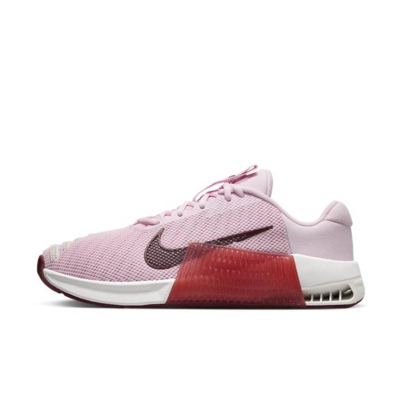 Woman Shoes for CrossFit Nike Metcon 9 - pink/dark red