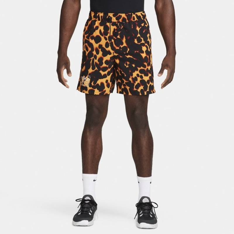 Mens Nike Unlimited Studio 72 Shorts - Tiger