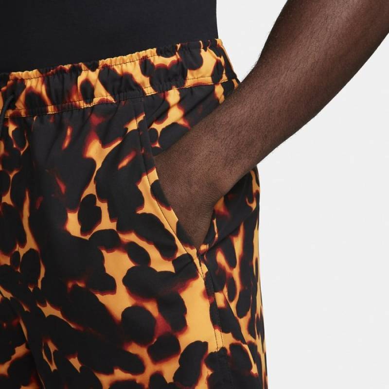 Mens Nike Unlimited Studio 72 Shorts - Tiger