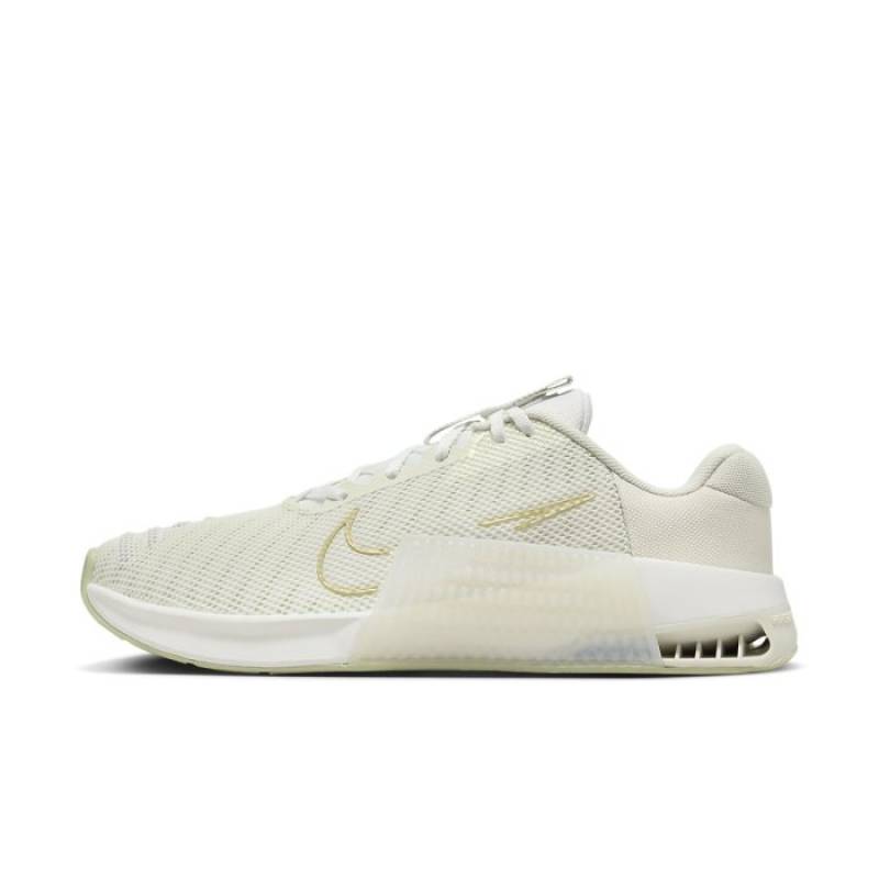 Woman Shoes for CrossFit Nike Metcon 9 PREMUM - whitegold