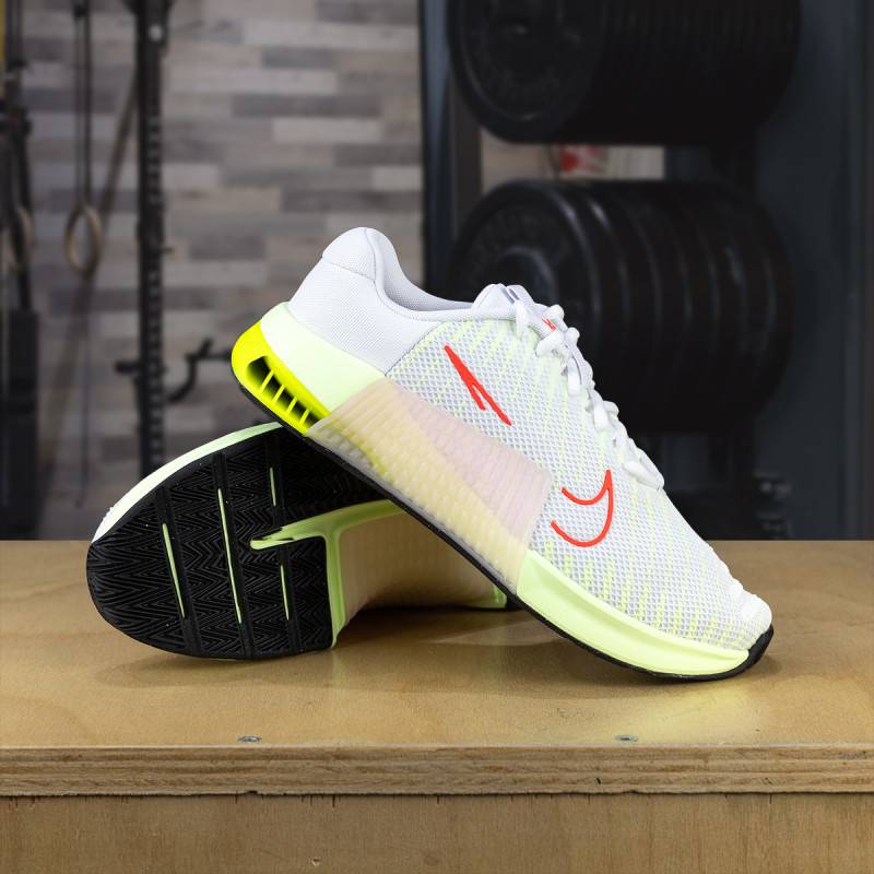 Womens CrossFit Shoes Nike Metcon 9 - WHITE/BRIGHT CRIMSON-VOLT-BARELY VOLT