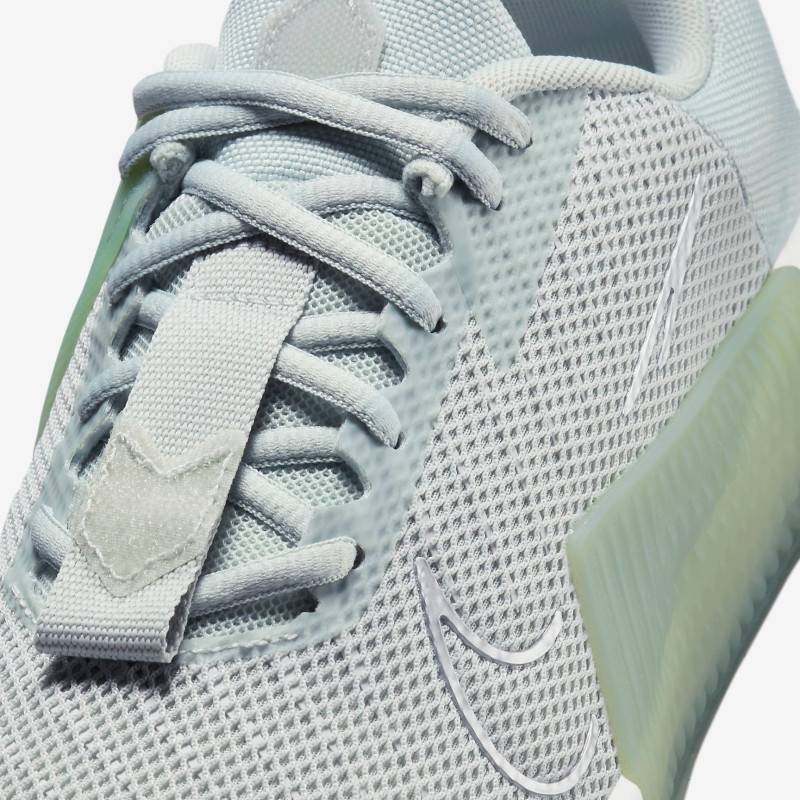 Woman Shoes for CrossFit Nike Metcon 9 - white green