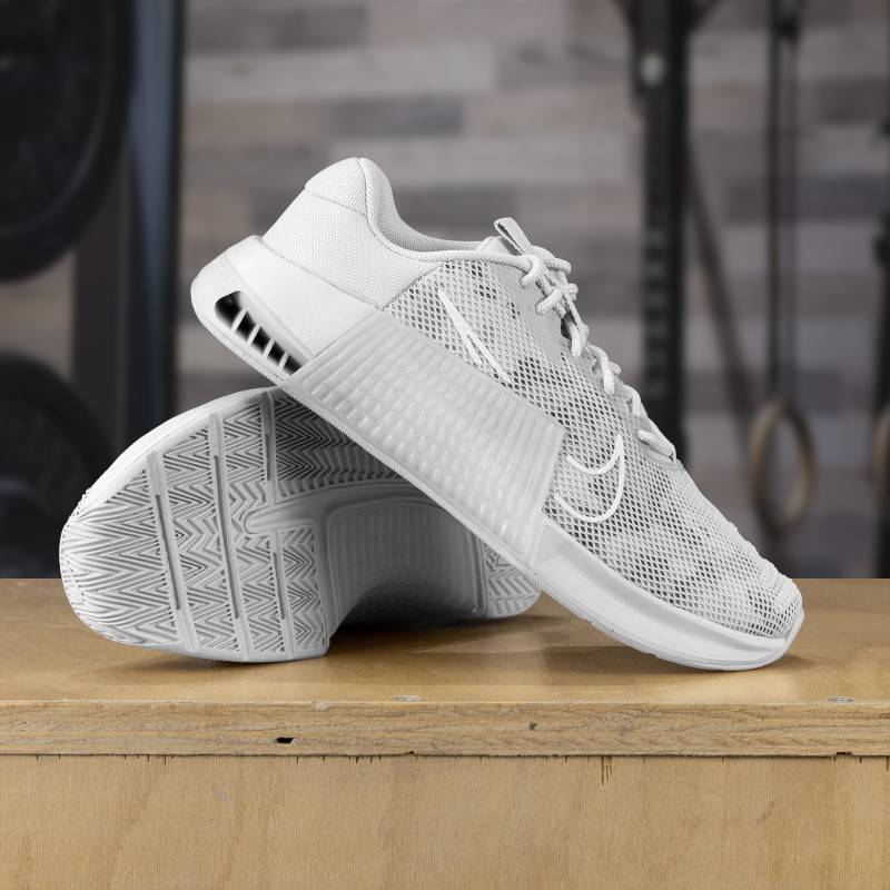 Woman Shoes for CrossFit Nike Metcon 9 - whitegrey camo