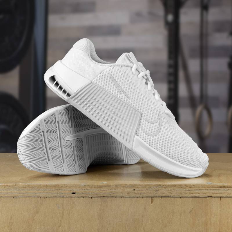 Man Shoes for CrossFit Nike Metcon 9 - white/grey