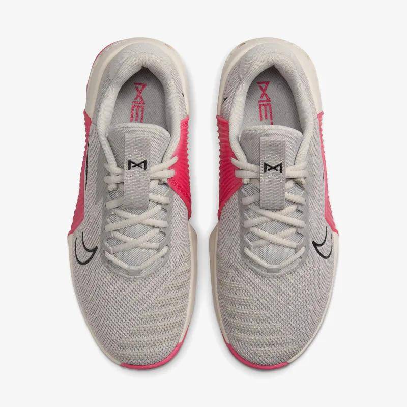 Woman Shoes for CrossFit Nike Metcon 9 - white pink