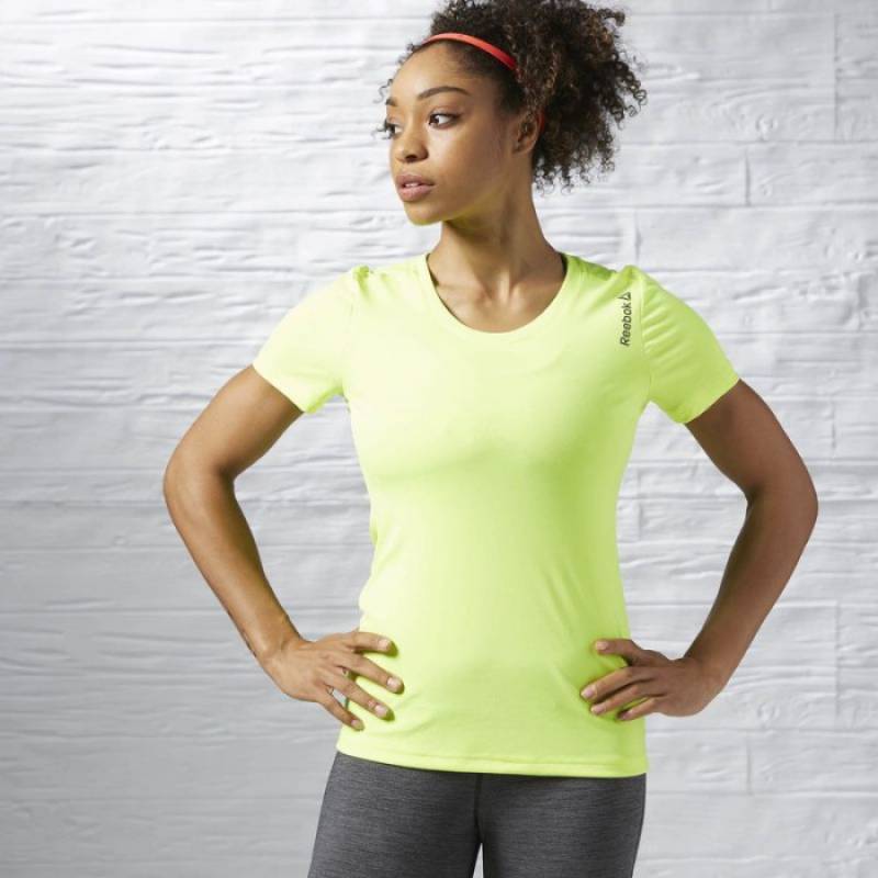 Dámské triko Reebok Running Essentials SS Tee AX9461