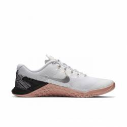 Woman Shoes Metcon 4 - white salmon