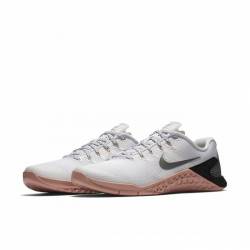 Woman Shoes Metcon 4 - white salmon