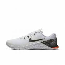 Woman Shoes Metcon 4 - white grey