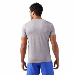 Man T-Shirt Pineapple Weights