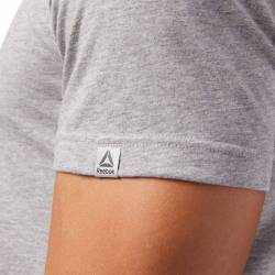 Man T-Shirt Pineapple Weights