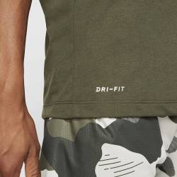 Man T-Shirt Athlete Dri-FIT Swoosh - dark green