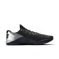 Man Shoes Nike Metcon 5 - black-silver