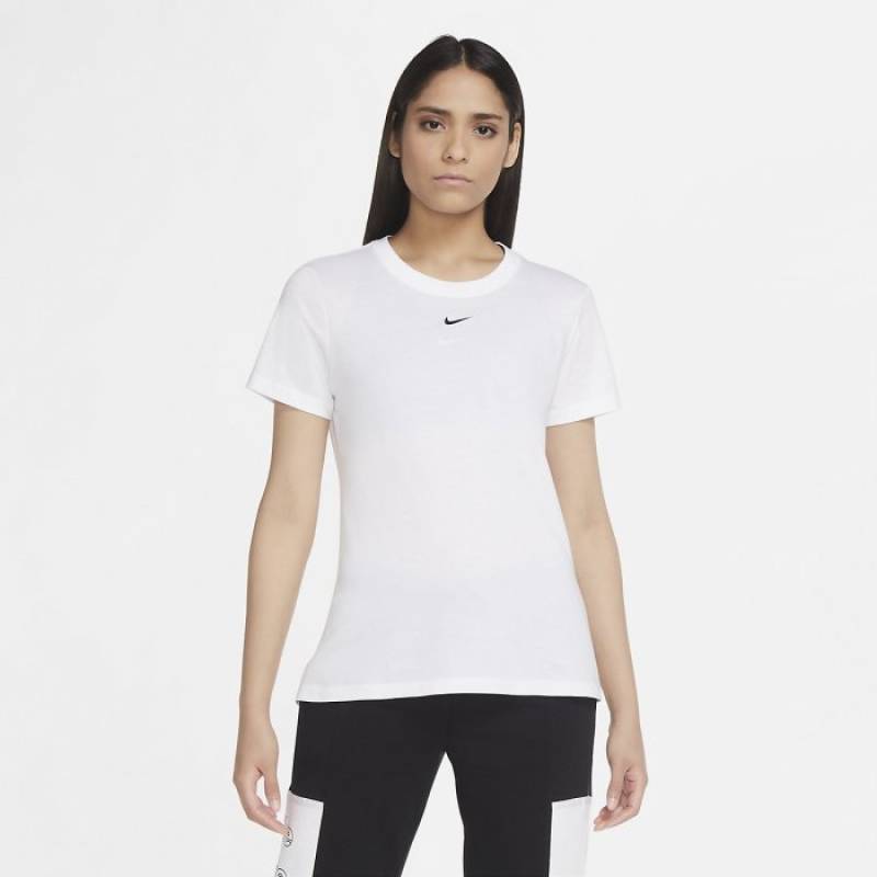 nike white t shirt women's