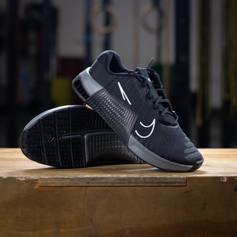 Man Shoes for CrossFit Nike Metcon 9 - black grey