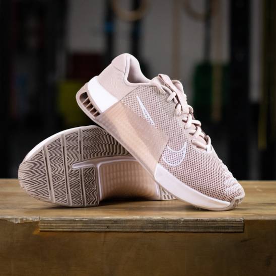 Woman Shoes for CrossFit Nike Metcon 9 - pink oxford - WORKOUT.EU