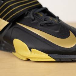 Gewichtheben Schuhe Nike Savaleos - schwarz/gold