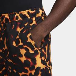 Nike Unlimited Studio 72 Shorts für Männer - Tiger