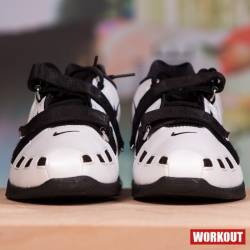 Mens Nike Romaleos 2 - White / Black - unique 42.5 EUR