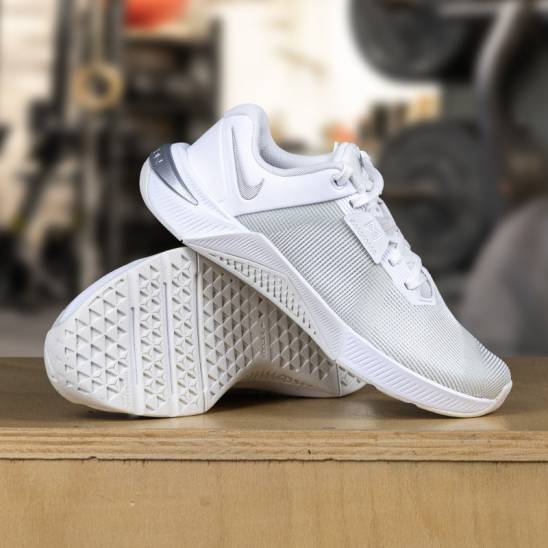 Dámské boty na CrossFit Nike Metcon 10 - krémová-bílá