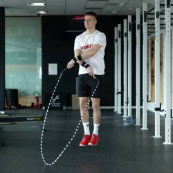 Korálkové švihadlo WORKOUT - nastavitelné - černé