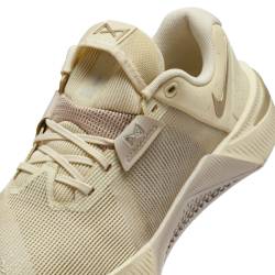 Dámské boty na CrossFit Nike Metcon 10 - Khaki/zlatá