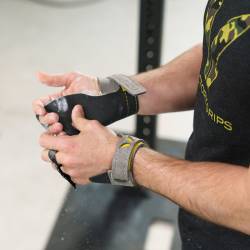 Man Grips Victory Grips TACTICAL 3-holes 2.0 - šedivý