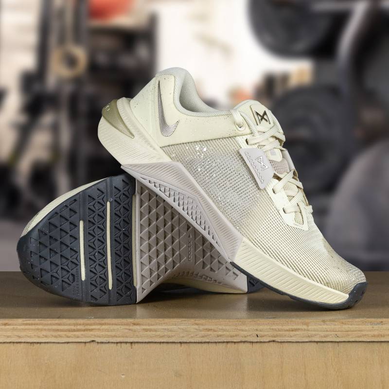 Scarpe da CrossFit Nike Metcon 10 Donna - Khaki/Oro