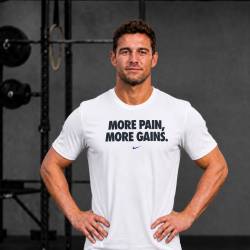 T-shirt uomo Nike More Pain More Gain - Bianco